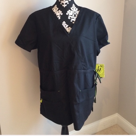 NWT Black Mock Wrap Plus Size Scrub Top - Picture 1 of 4